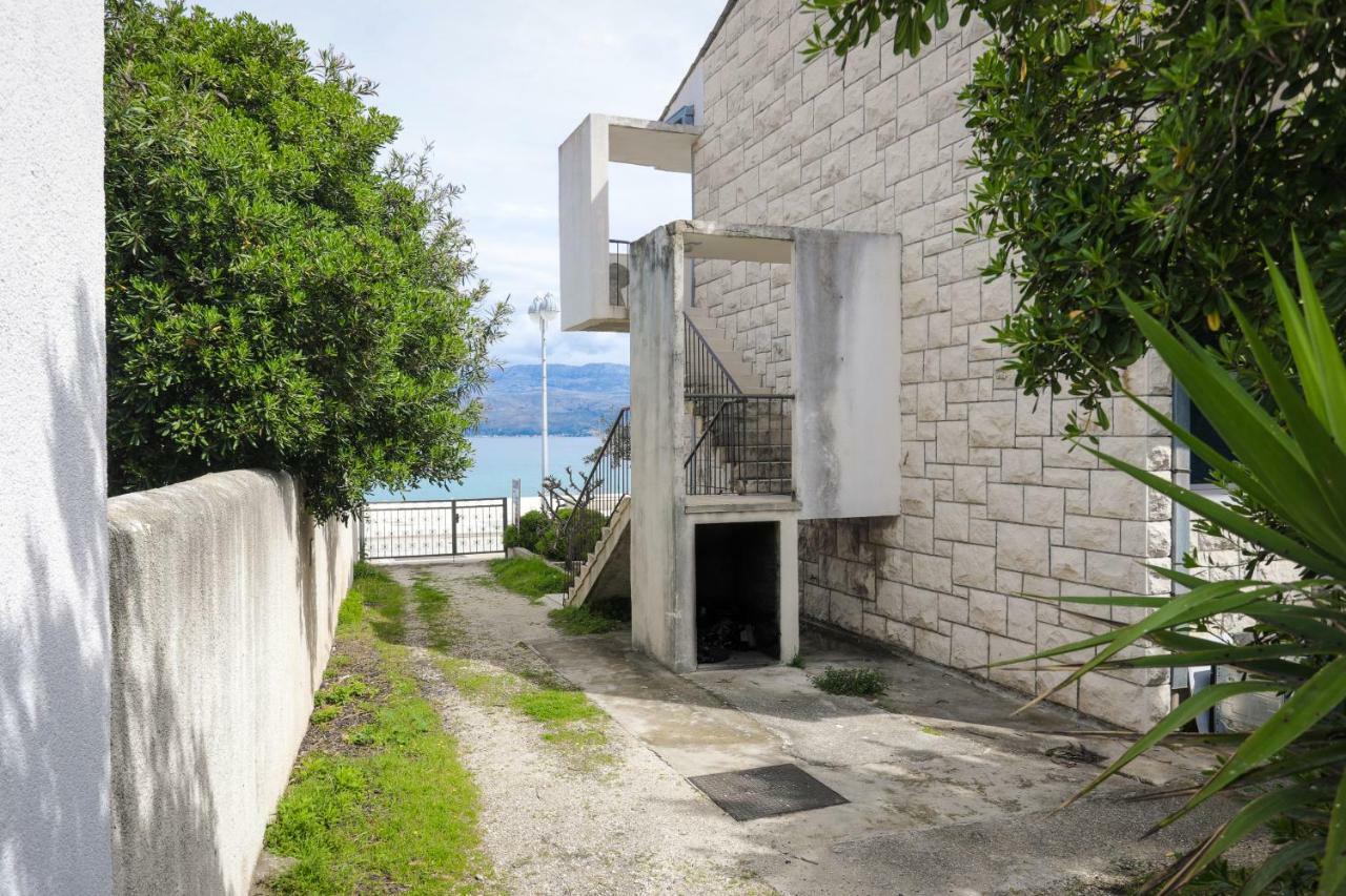 Studio Apartment Ana Supetar Kültér fotó