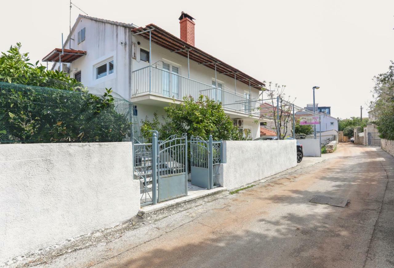 Studio Apartment Ana Supetar Kültér fotó